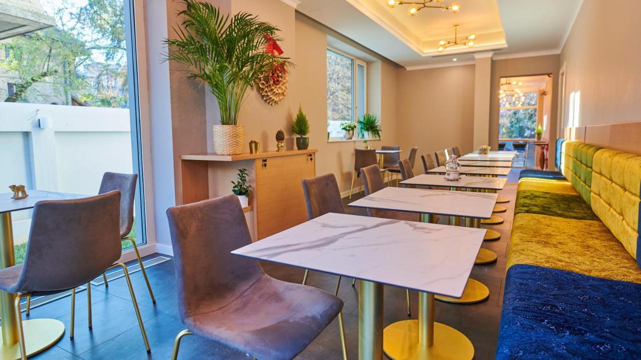 בוקרשט Pergola Boutique Hotel מראה חיצוני תמונה