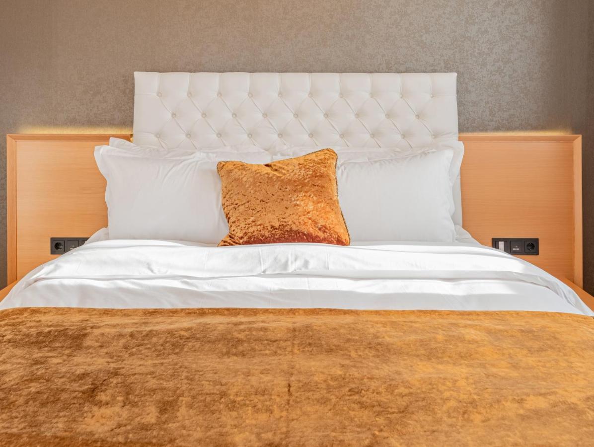 בוקרשט Pergola Boutique Hotel מראה חיצוני תמונה