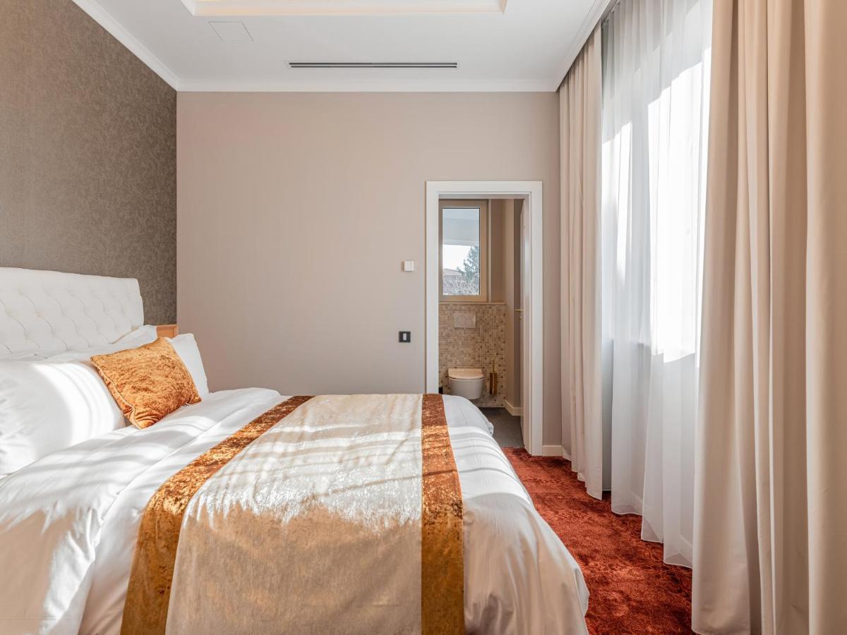 בוקרשט Pergola Boutique Hotel מראה חיצוני תמונה