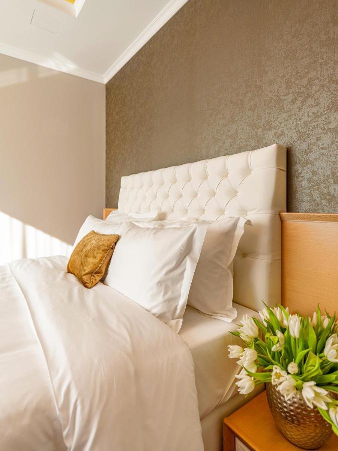 בוקרשט Pergola Boutique Hotel מראה חיצוני תמונה
