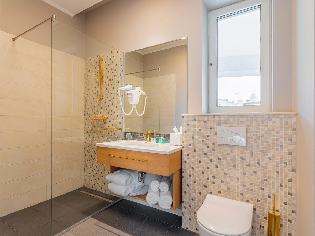 בוקרשט Pergola Boutique Hotel מראה חיצוני תמונה
