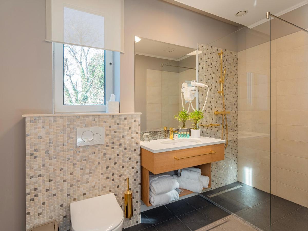 בוקרשט Pergola Boutique Hotel מראה חיצוני תמונה