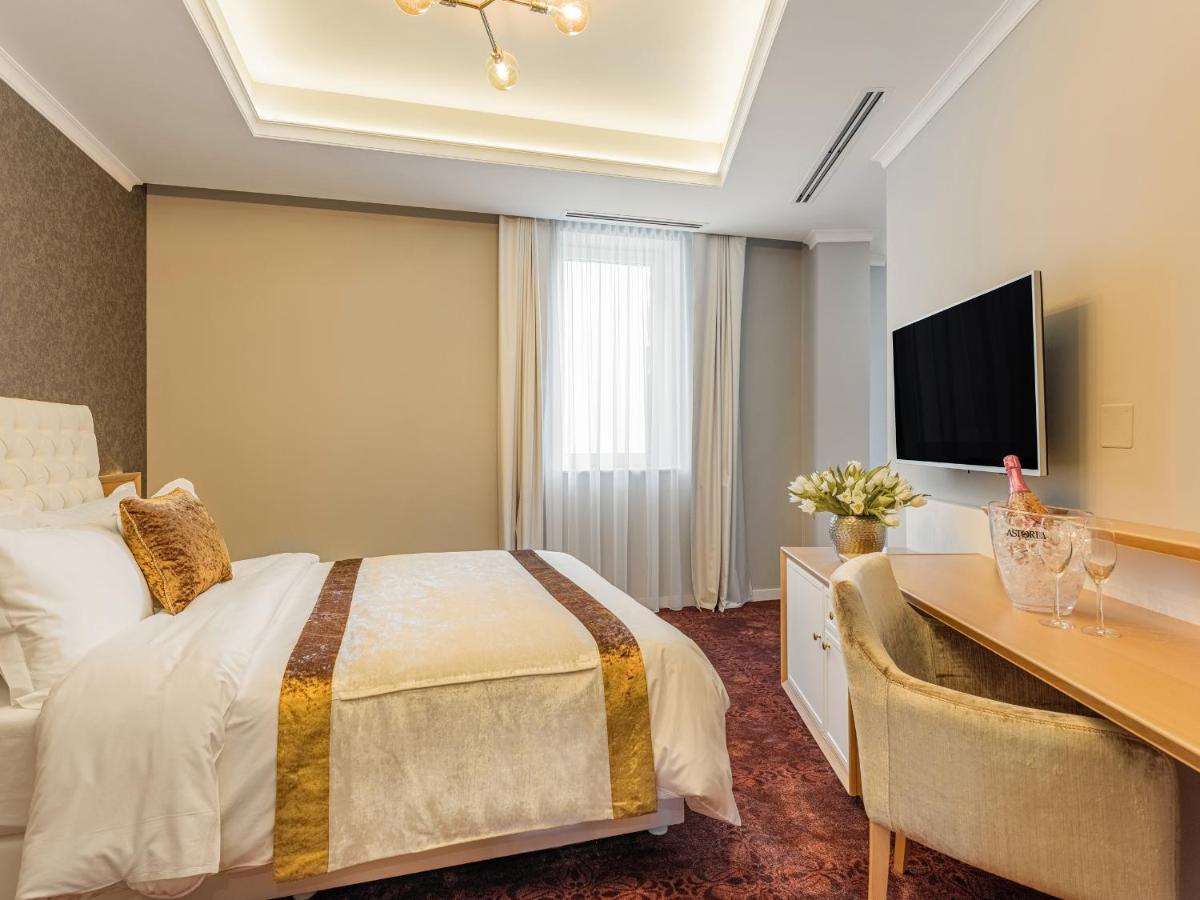 בוקרשט Pergola Boutique Hotel מראה חיצוני תמונה